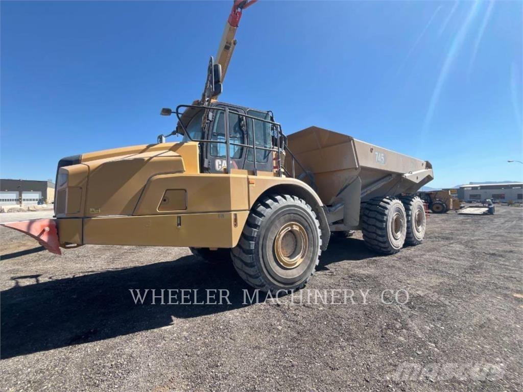 CAT 745 TG Csuklósdömperek