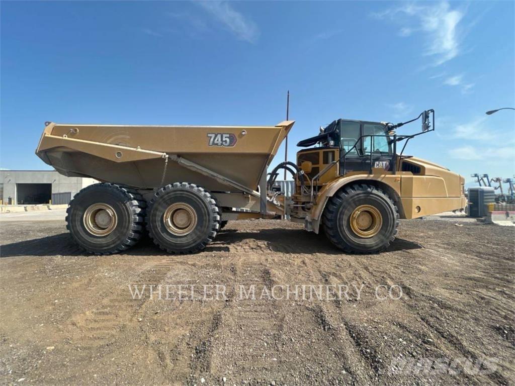 CAT 745 TG Csuklósdömperek