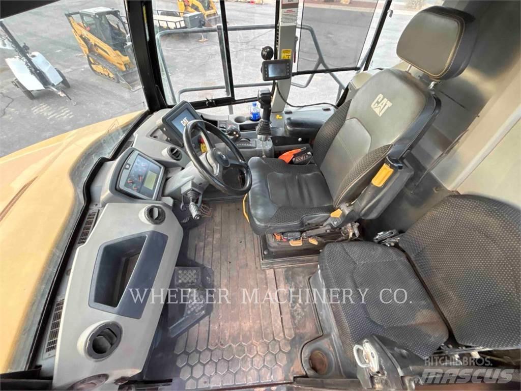 CAT 745 W/PAN Csuklósdömperek