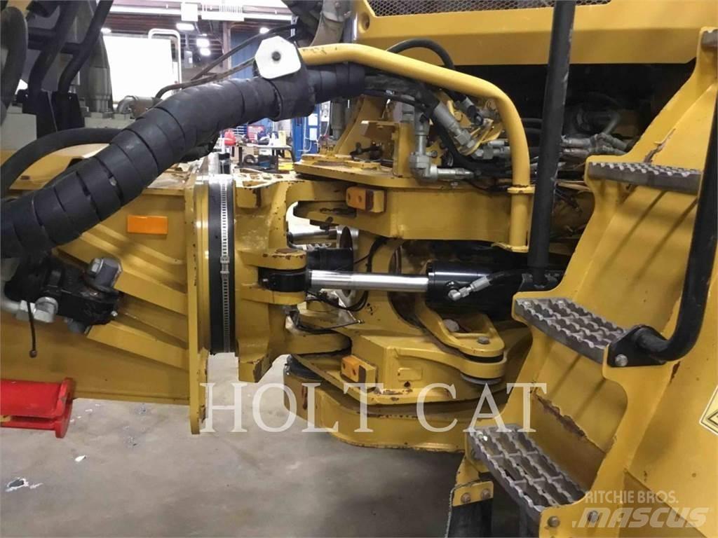 CAT 74504 Csuklósdömperek