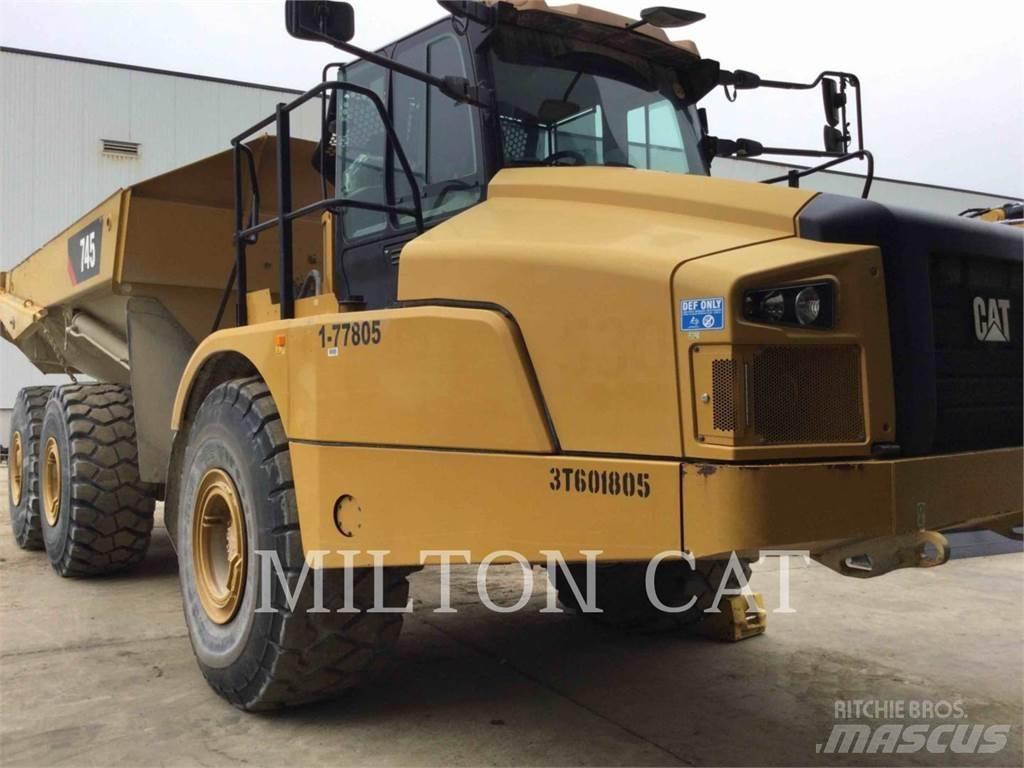 CAT 74504 Csuklósdömperek