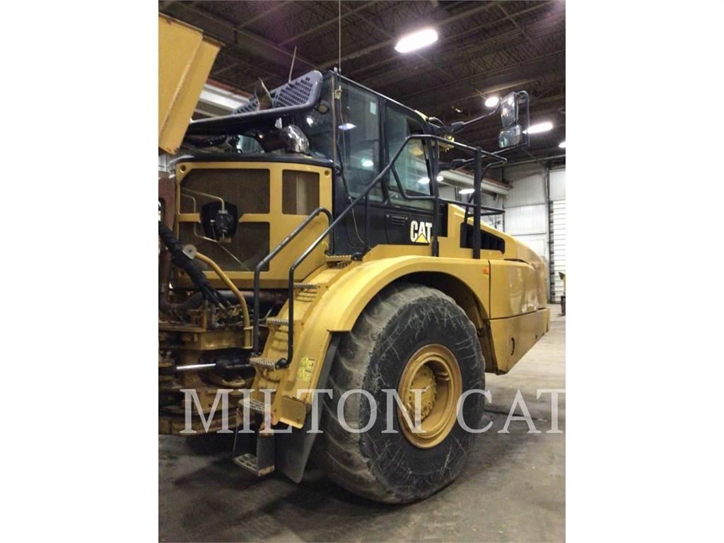 CAT 74504 Csuklósdömperek