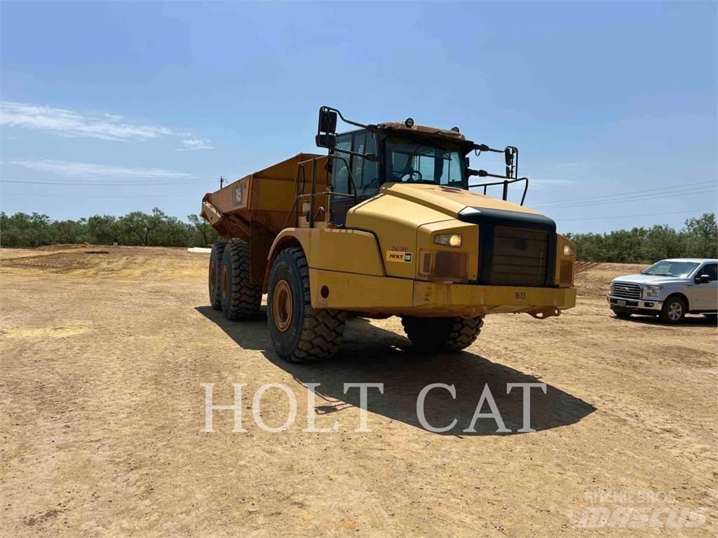 CAT 74504 Csuklósdömperek