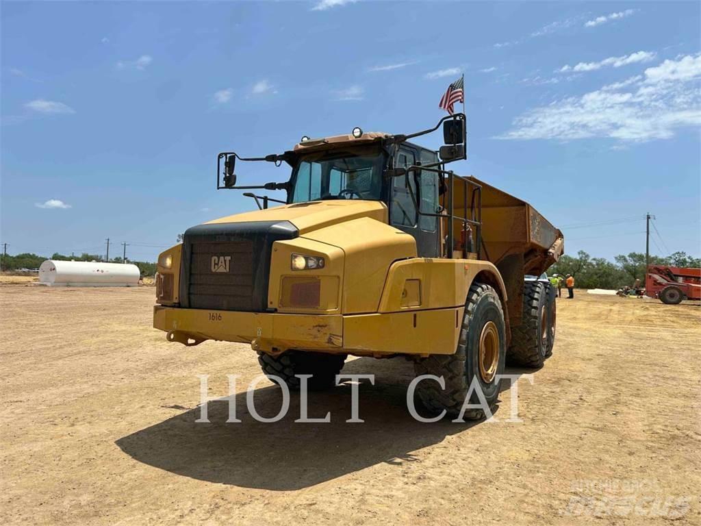 CAT 74504 Csuklósdömperek
