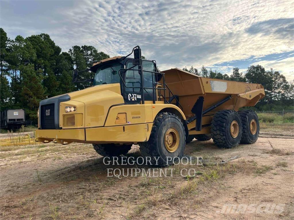 CAT 74504 Csuklósdömperek