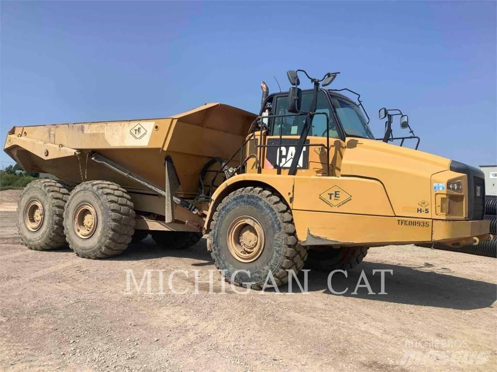 CAT 745C Csuklósdömperek