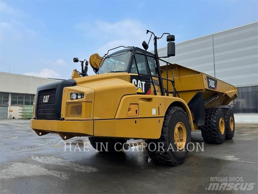 CAT 745C Csuklósdömperek