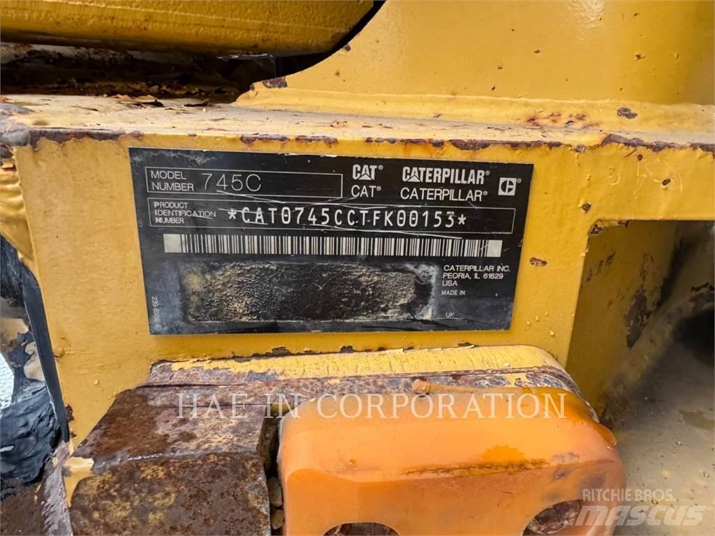 CAT 745C Csuklósdömperek