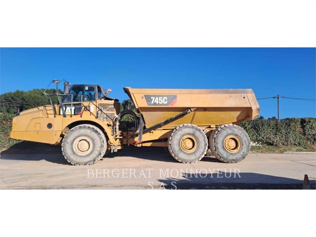 CAT 745C Csuklósdömperek
