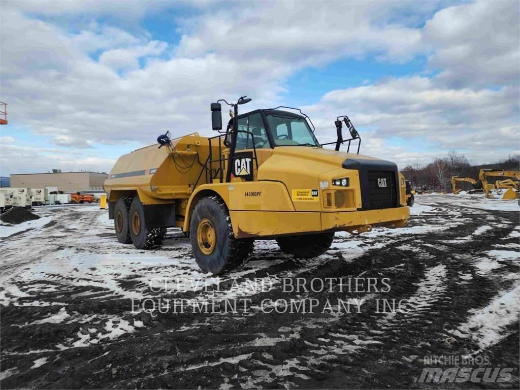 CAT 745C Vízszállító teherautók