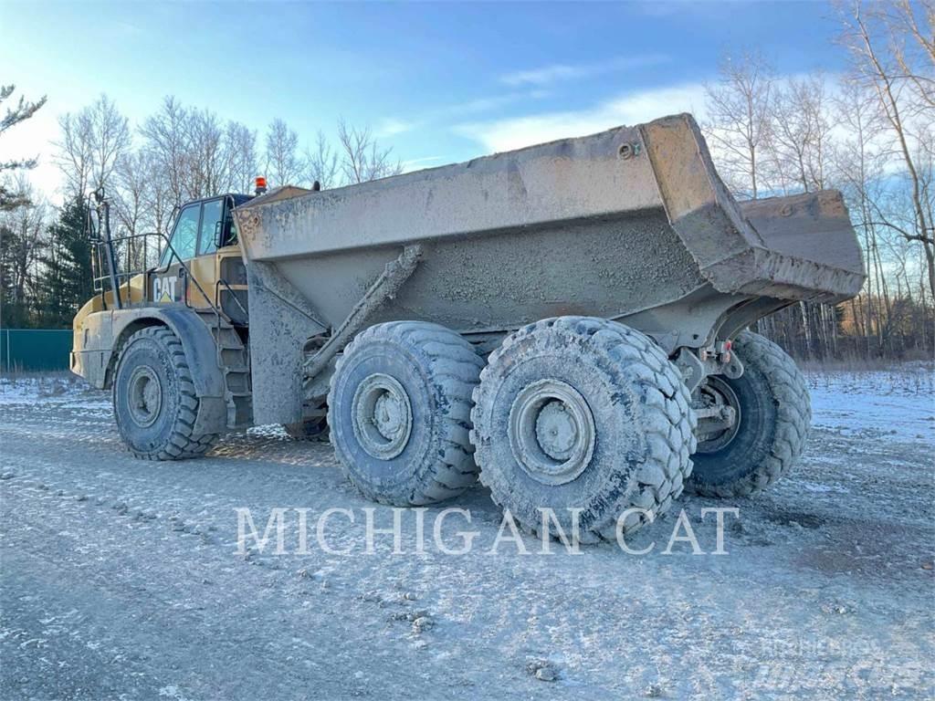 CAT 745C Csuklósdömperek
