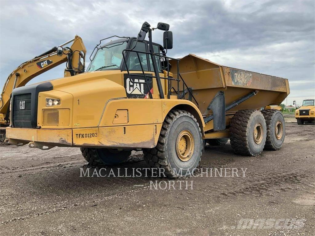 CAT 745C Csuklósdömperek