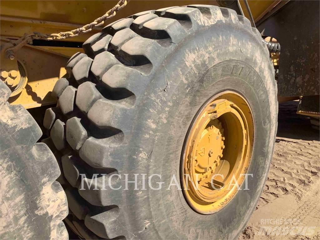 CAT 745C T Csuklósdömperek