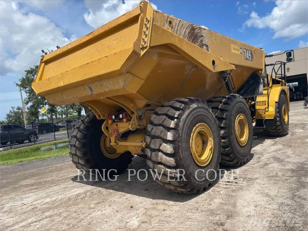 CAT 745TG Csuklósdömperek