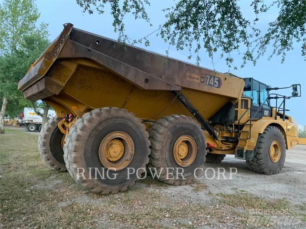 CAT 745TG Csuklósdömperek
