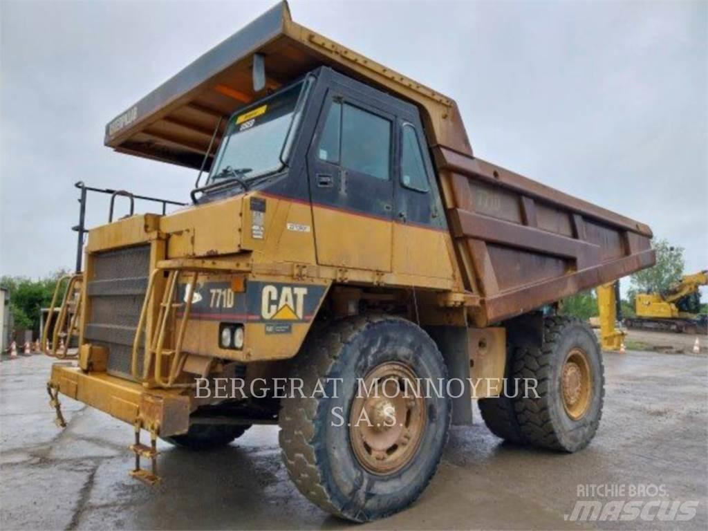 CAT 771D Csuklósdömperek
