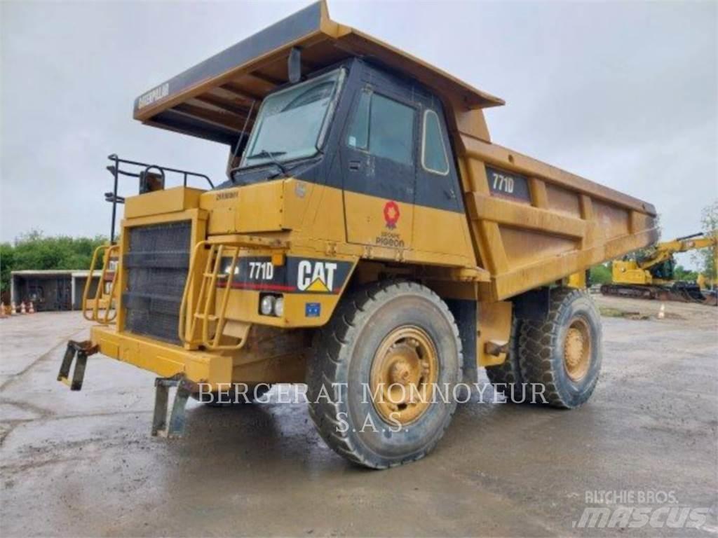 CAT 771D Csuklósdömperek