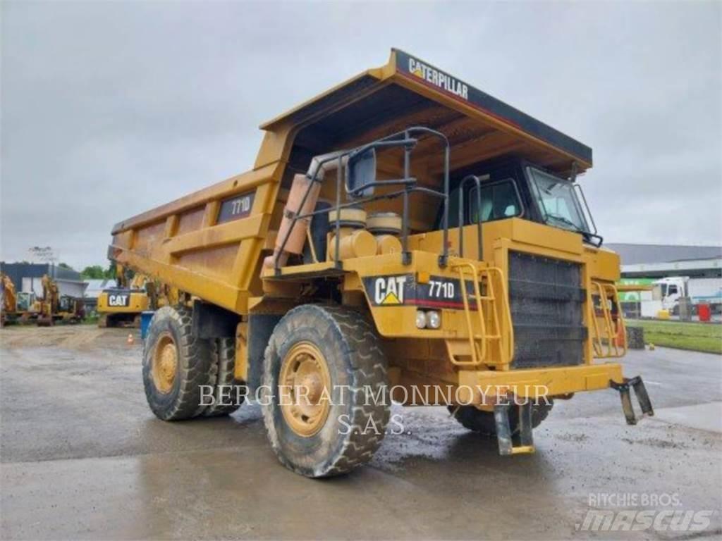 CAT 771D Csuklósdömperek