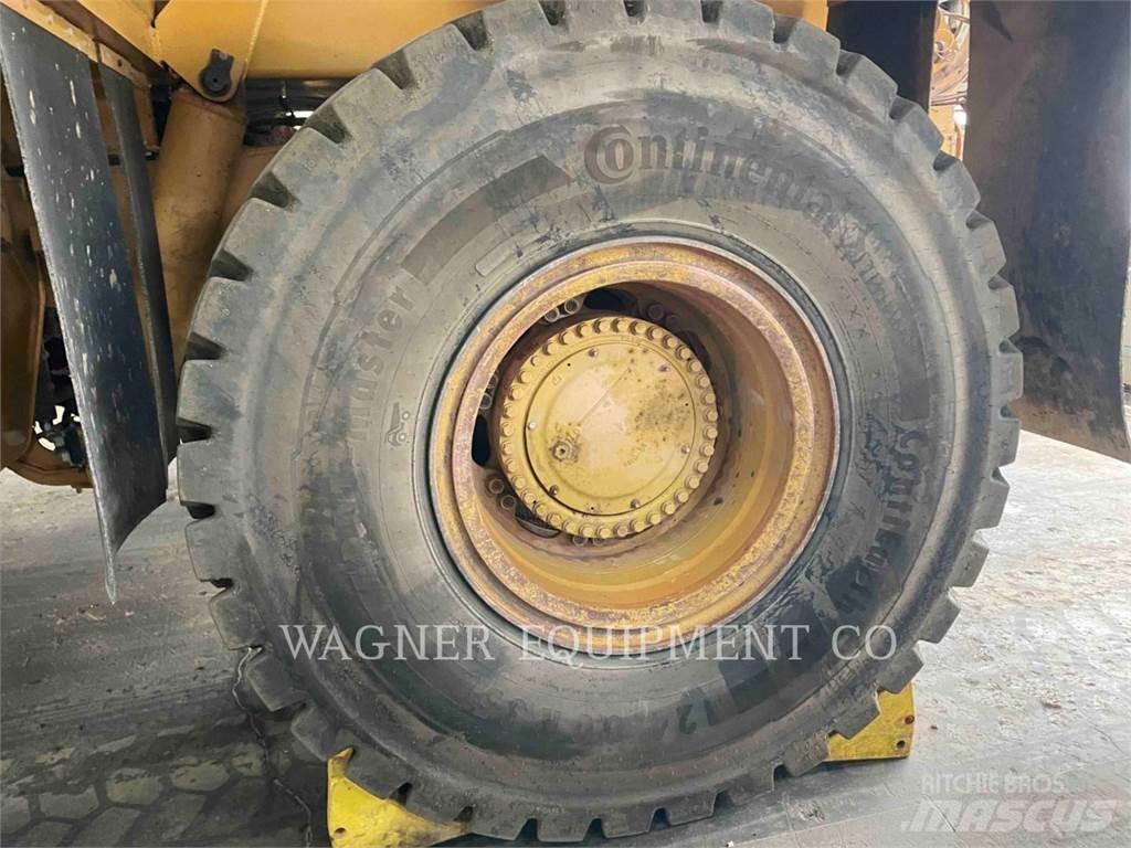 CAT 773F WT Vízszállító teherautók