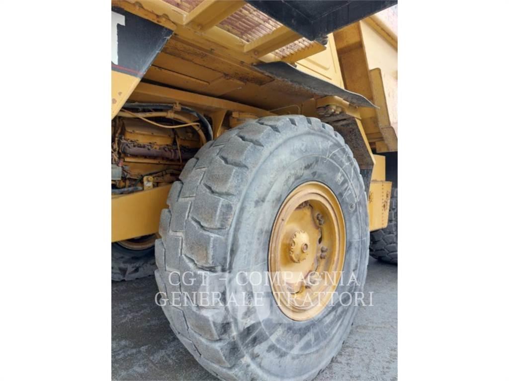 CAT 775B Csuklósdömperek