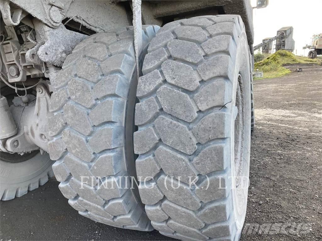 CAT 775D Csuklósdömperek