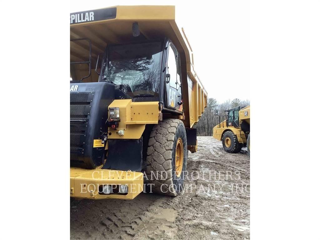 CAT 775F Csuklósdömperek