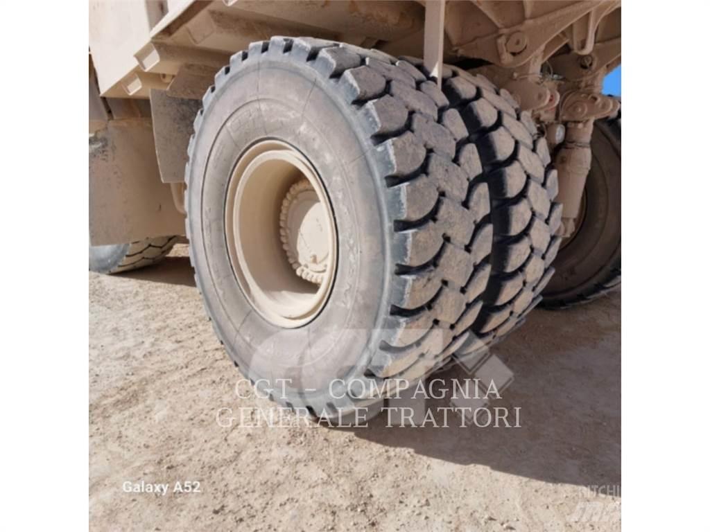CAT 775F Csuklósdömperek