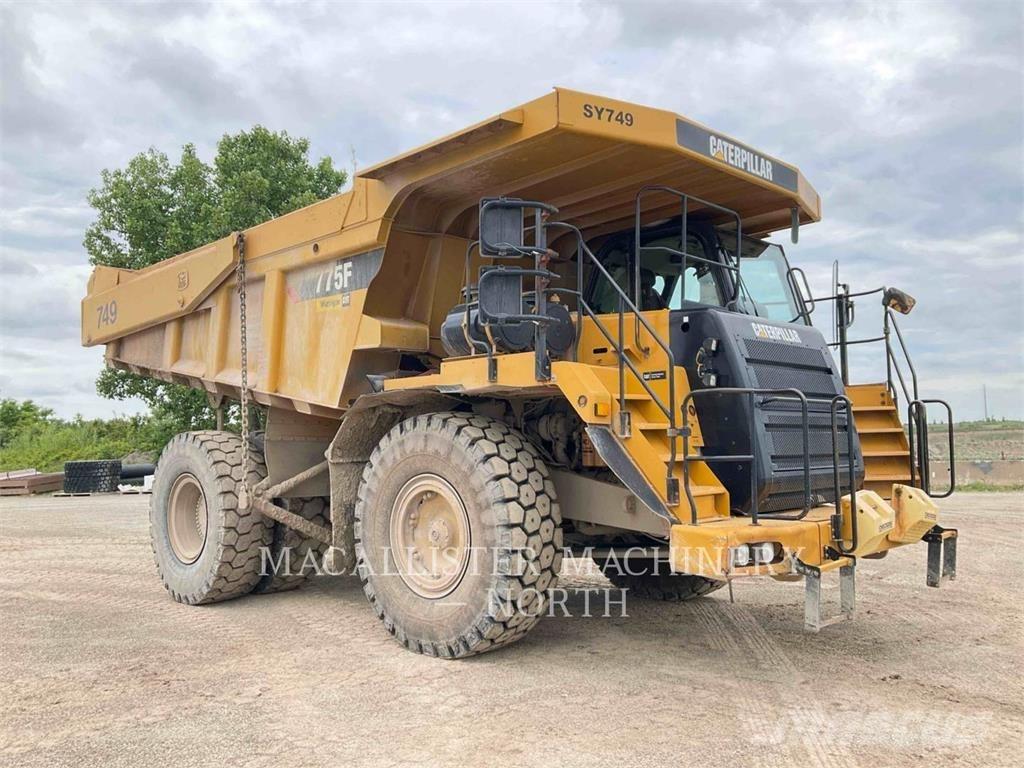 CAT 775F Csuklósdömperek