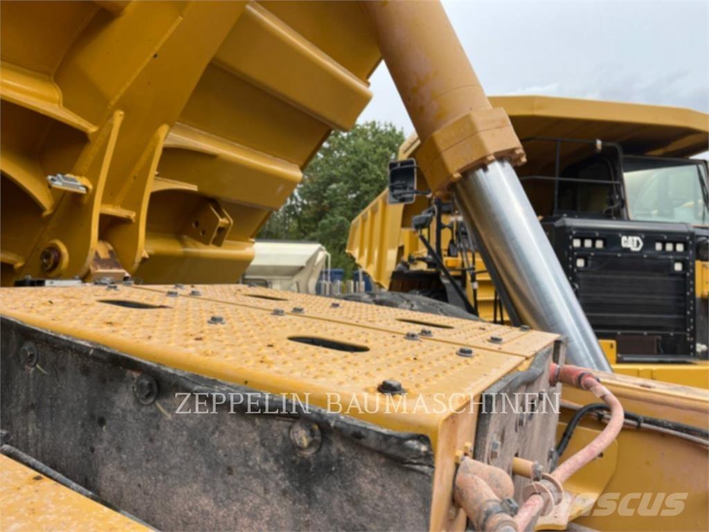 CAT 775G Csuklósdömperek