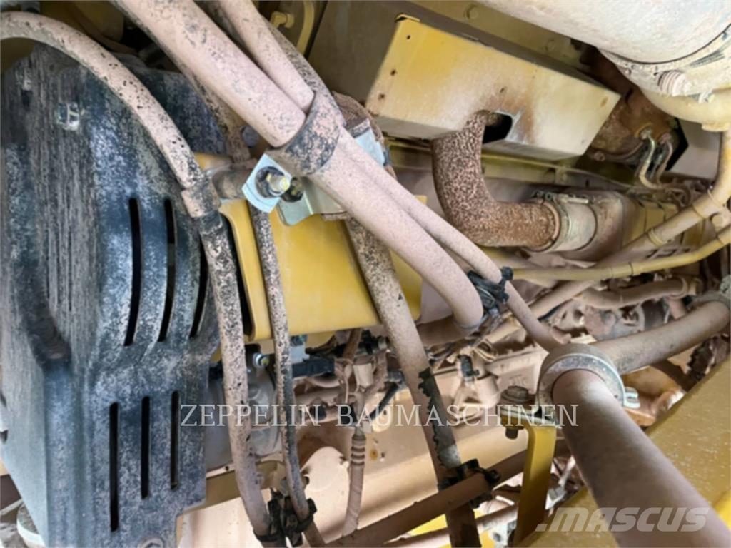 CAT 775G Csuklósdömperek