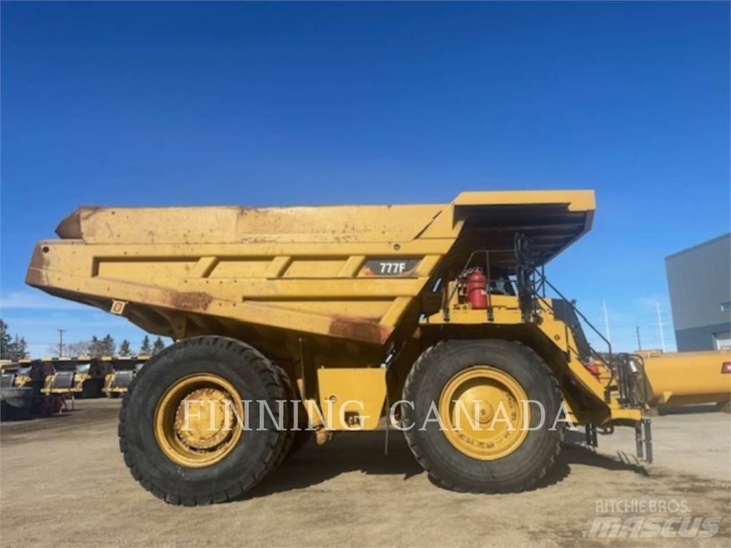 CAT 777F Csuklósdömperek