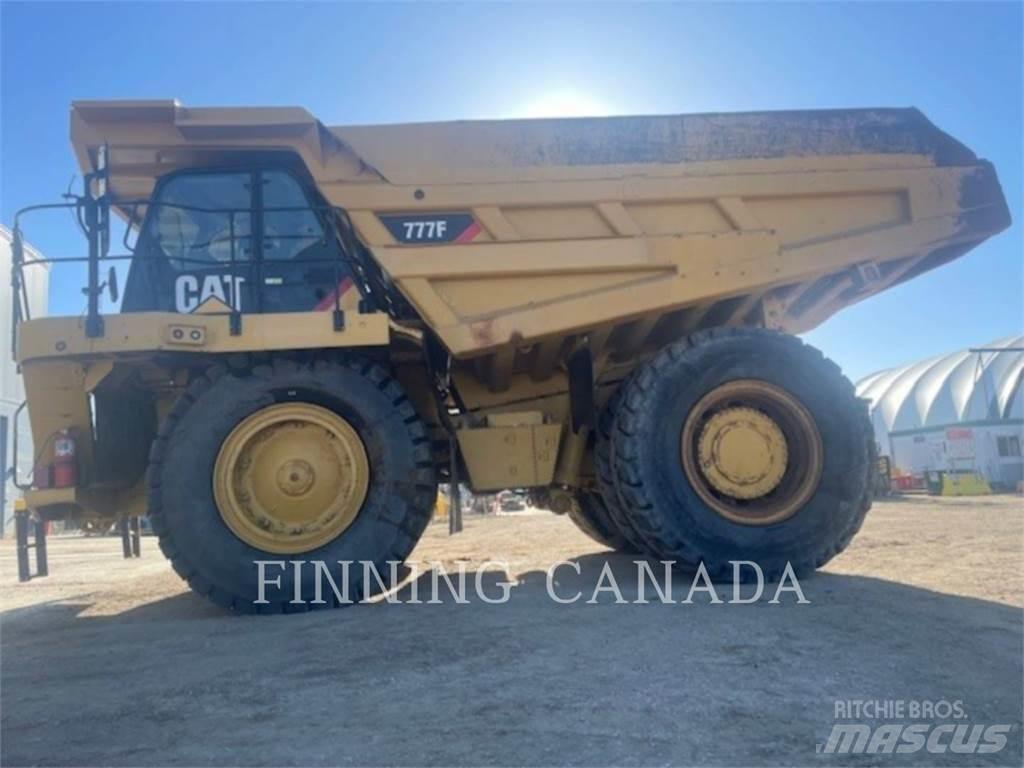CAT 777F Csuklósdömperek