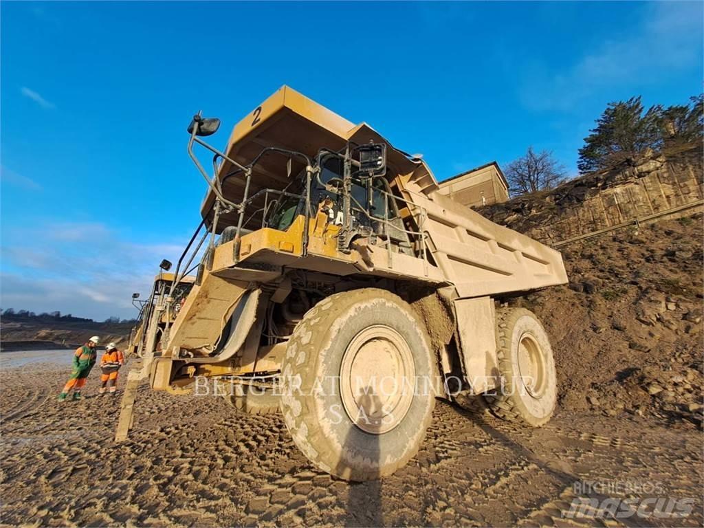 CAT 777G Csuklósdömperek