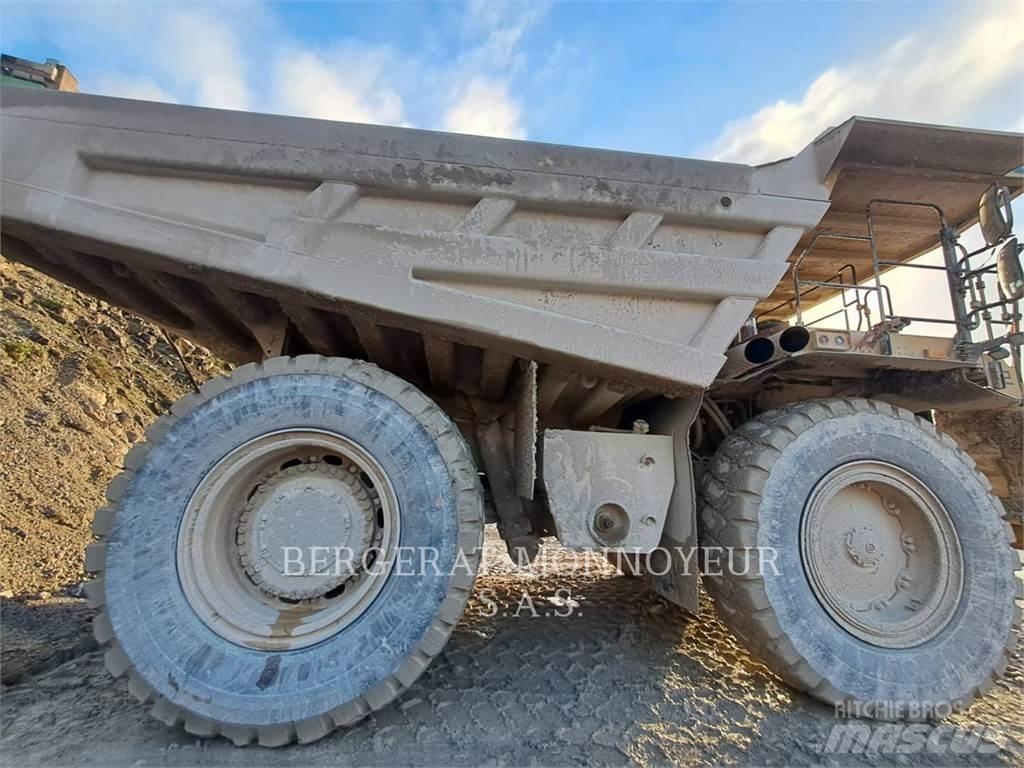 CAT 777G Csuklósdömperek