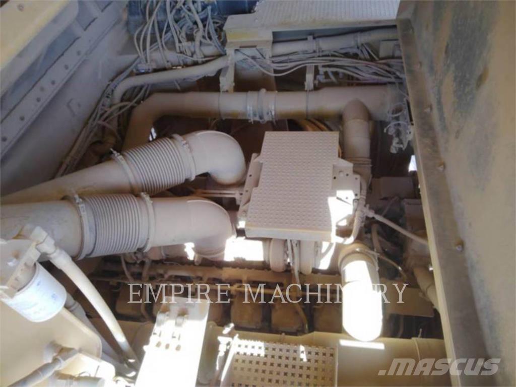 CAT 789D Csuklósdömperek