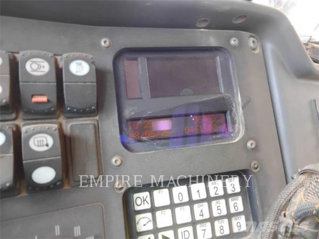 CAT 789D Csuklósdömperek