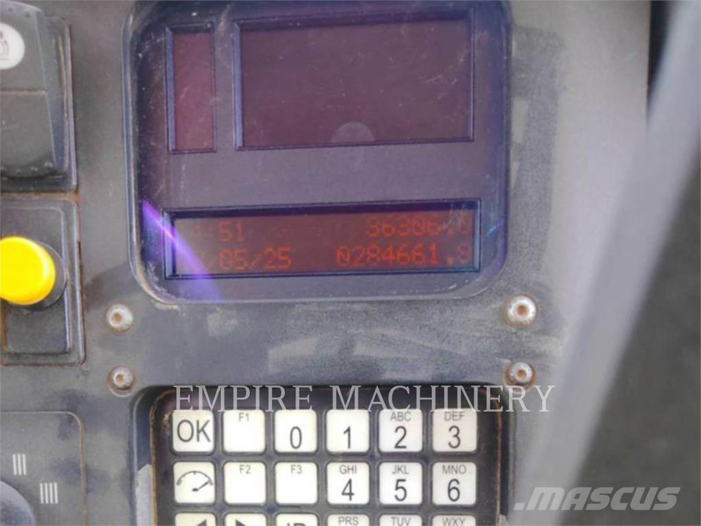 CAT 789D Csuklósdömperek