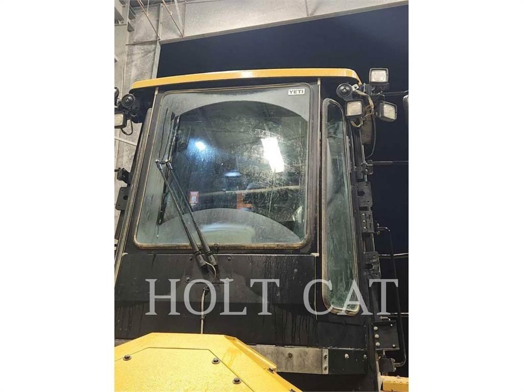 CAT 815 Talajtömörítő gépek