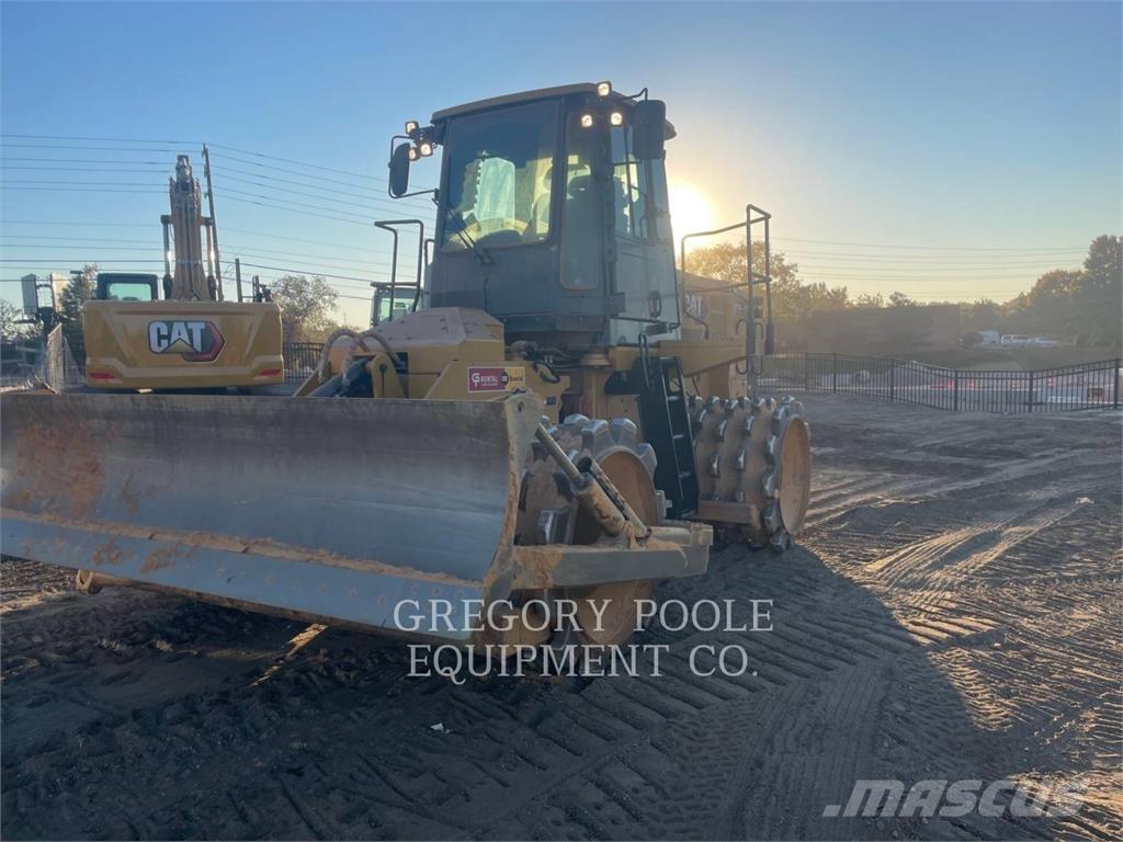 CAT 815-11 Talajtömörítő gépek