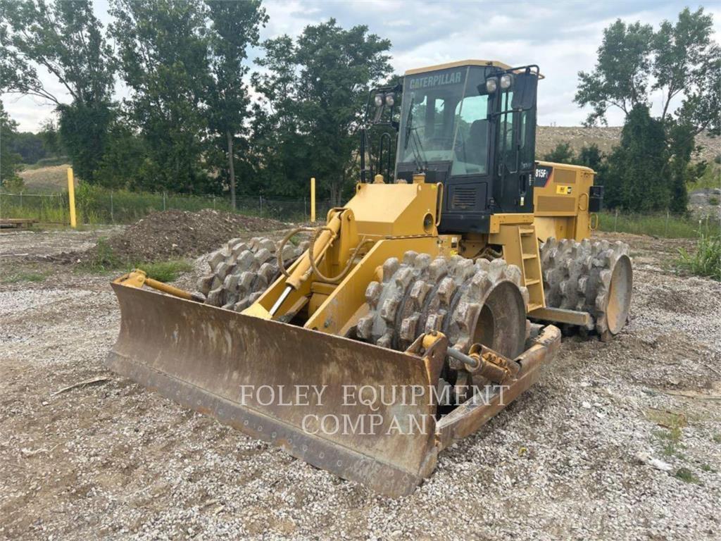 CAT 815F2 Talajtömörítő gépek