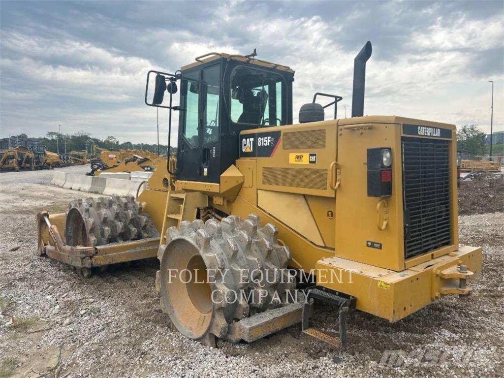 CAT 815F2 Talajtömörítő gépek