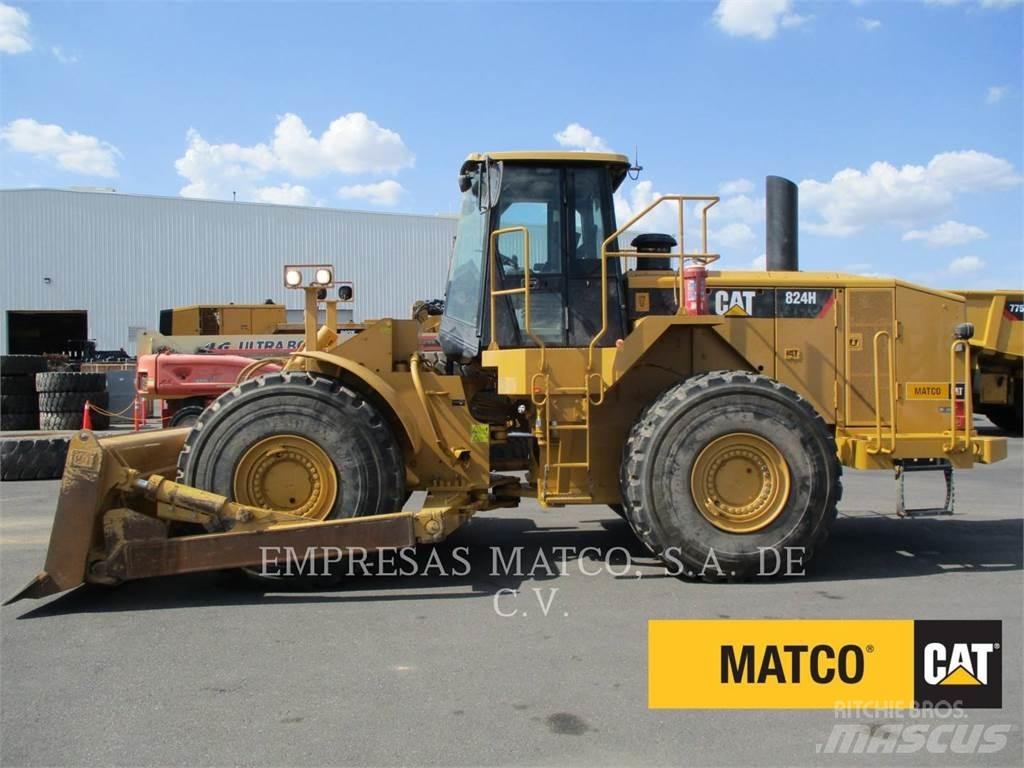 CAT 824H gumikerekes dózer