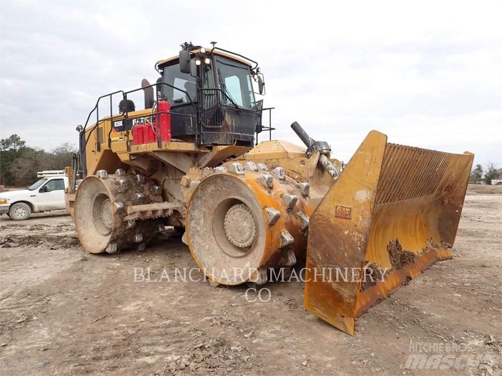CAT 826K Talajtömörítő gépek