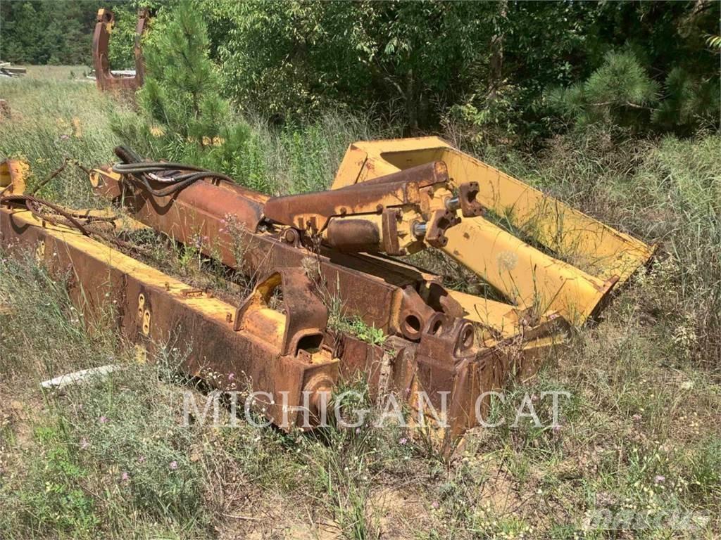 CAT 834B Gumikerekes homlokrakodók