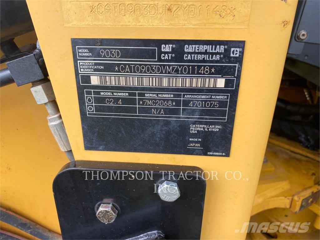 CAT 903 D Gumikerekes homlokrakodók