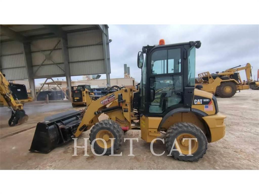 CAT 903C Gumikerekes homlokrakodók