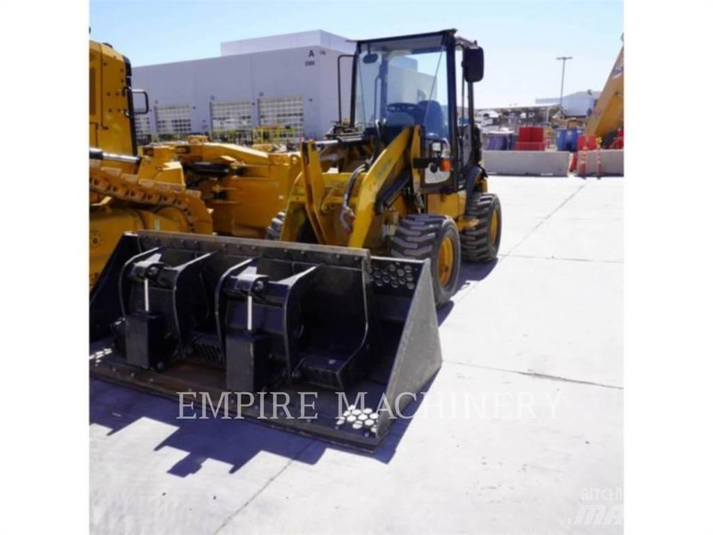 CAT 903C2 Gumikerekes homlokrakodók