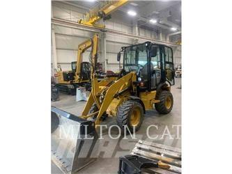 CAT 903D Gumikerekes homlokrakodók