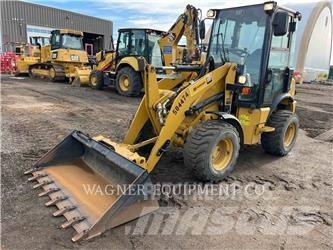 CAT 903D Gumikerekes homlokrakodók