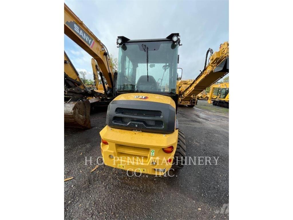 CAT 903D Gumikerekes homlokrakodók